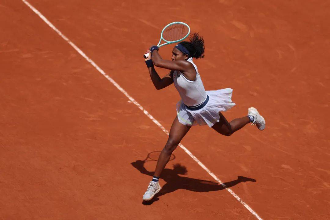 通过引进两 通过引进两