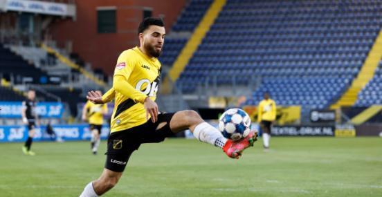 他不仅在俱 他不仅在俱