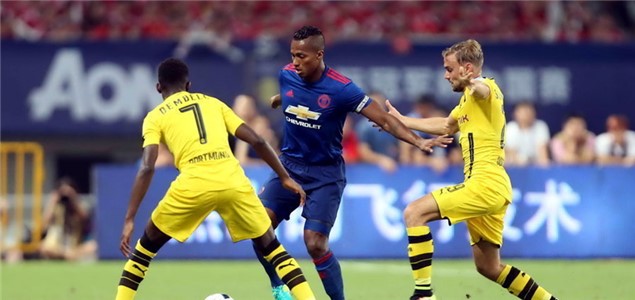 也是对她们 也是对她们